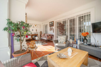 1f6b8609e4bfa21cc1d74df1c7ce8251 - 8