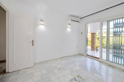 2085563c0a7ab4cd339d7caa8b6678a7 - 11