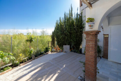 2085563c0a7ab4cd339d7caa8b6678a7 - 17