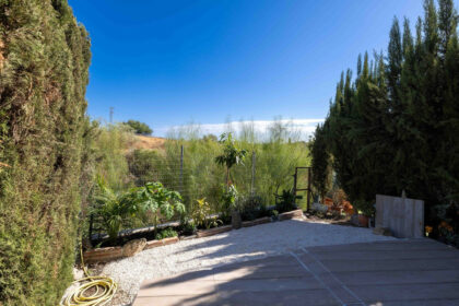 2085563c0a7ab4cd339d7caa8b6678a7 - 18