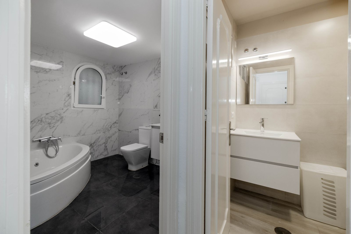 2085563c0a7ab4cd339d7caa8b6678a7 - 25