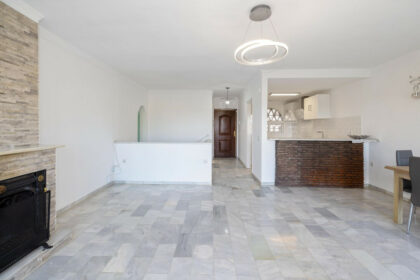 2085563c0a7ab4cd339d7caa8b6678a7 - 43