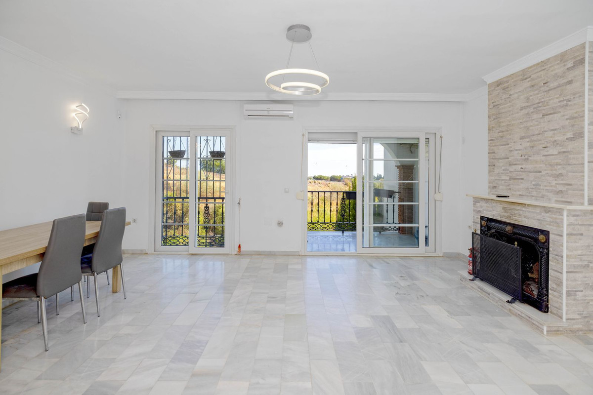 2085563c0a7ab4cd339d7caa8b6678a7 - 6