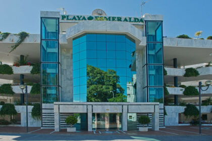 209cfe39de5e9e3cbfc9327679185260 - 1