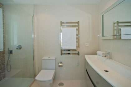 209cfe39de5e9e3cbfc9327679185260 - 13