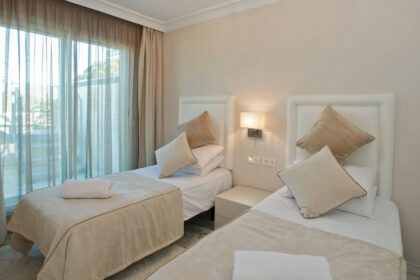 209cfe39de5e9e3cbfc9327679185260 - 14