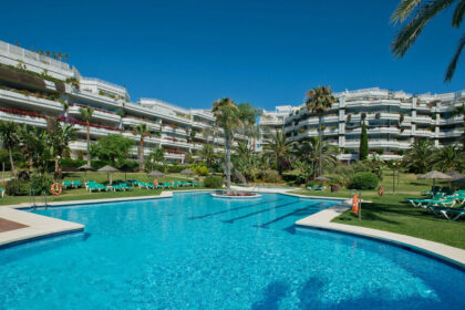 209cfe39de5e9e3cbfc9327679185260 - 32