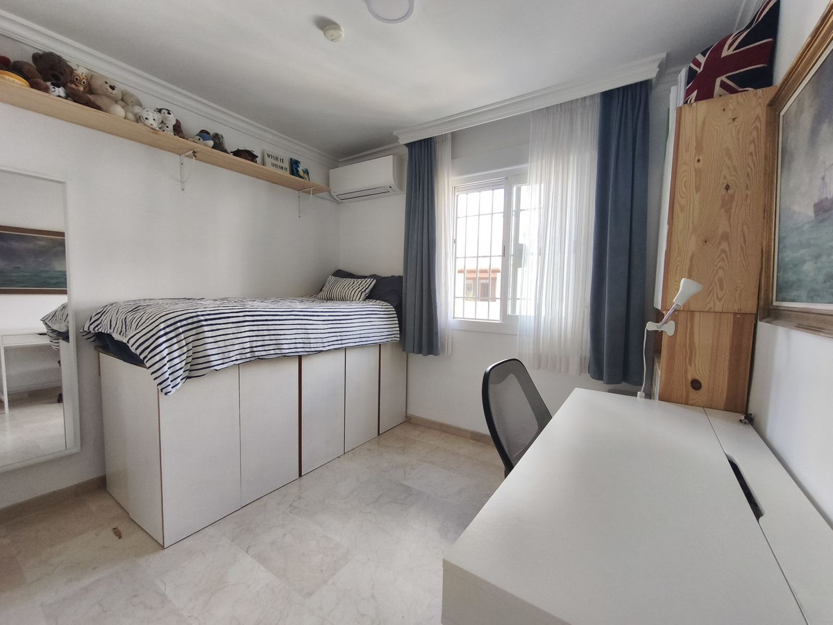 210b2ebfd141e02b42b1c3211d09ae0d - 13