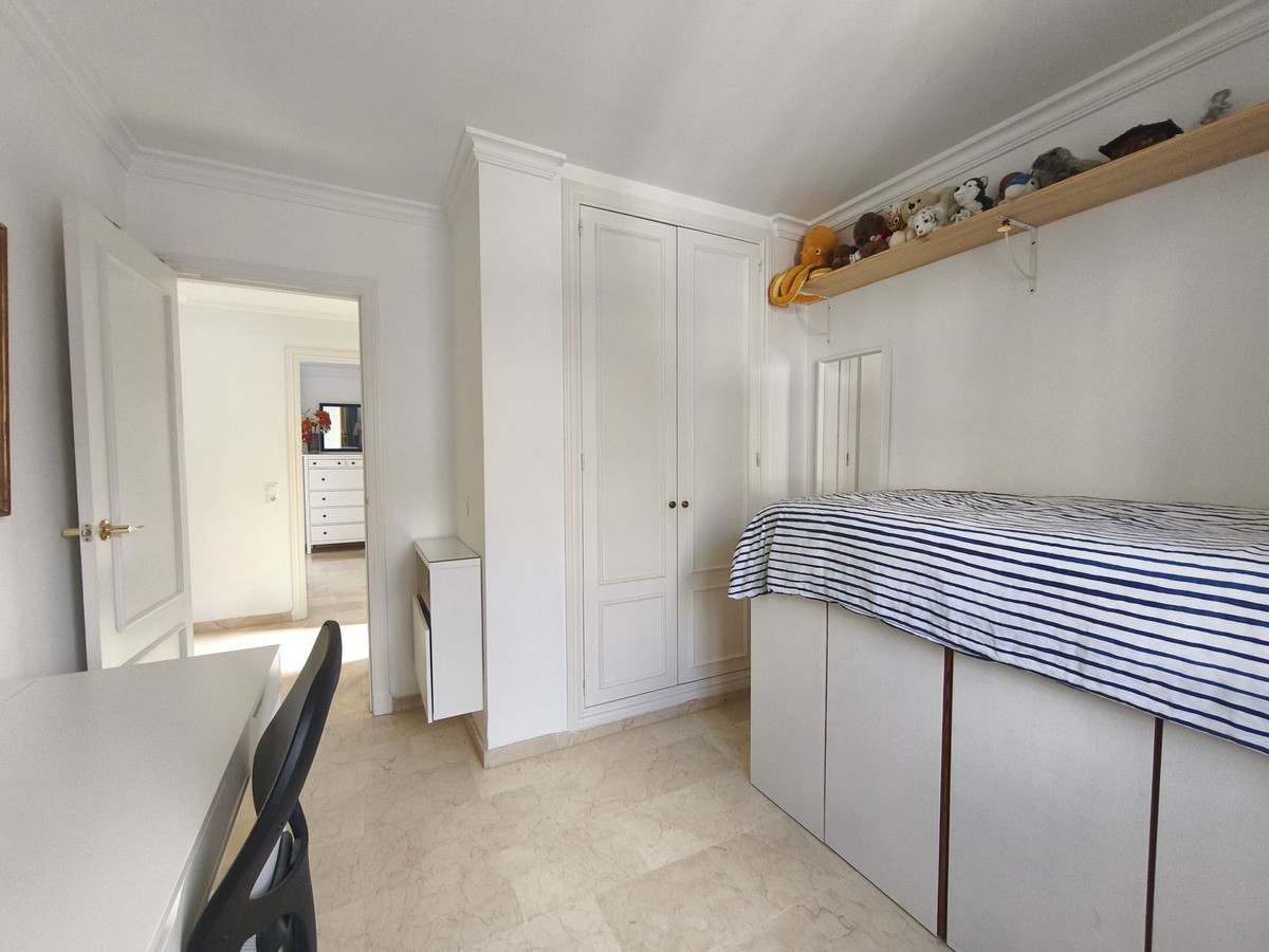 210b2ebfd141e02b42b1c3211d09ae0d - 15