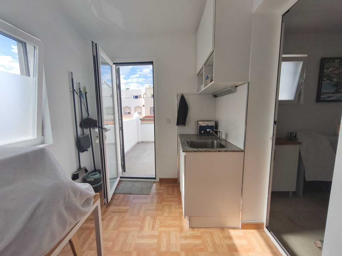 210b2ebfd141e02b42b1c3211d09ae0d - 28