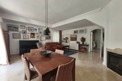 210b2ebfd141e02b42b1c3211d09ae0d - 4