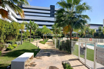 214ff8c2de77ddbc649ac12e08c7d7e0 - 37