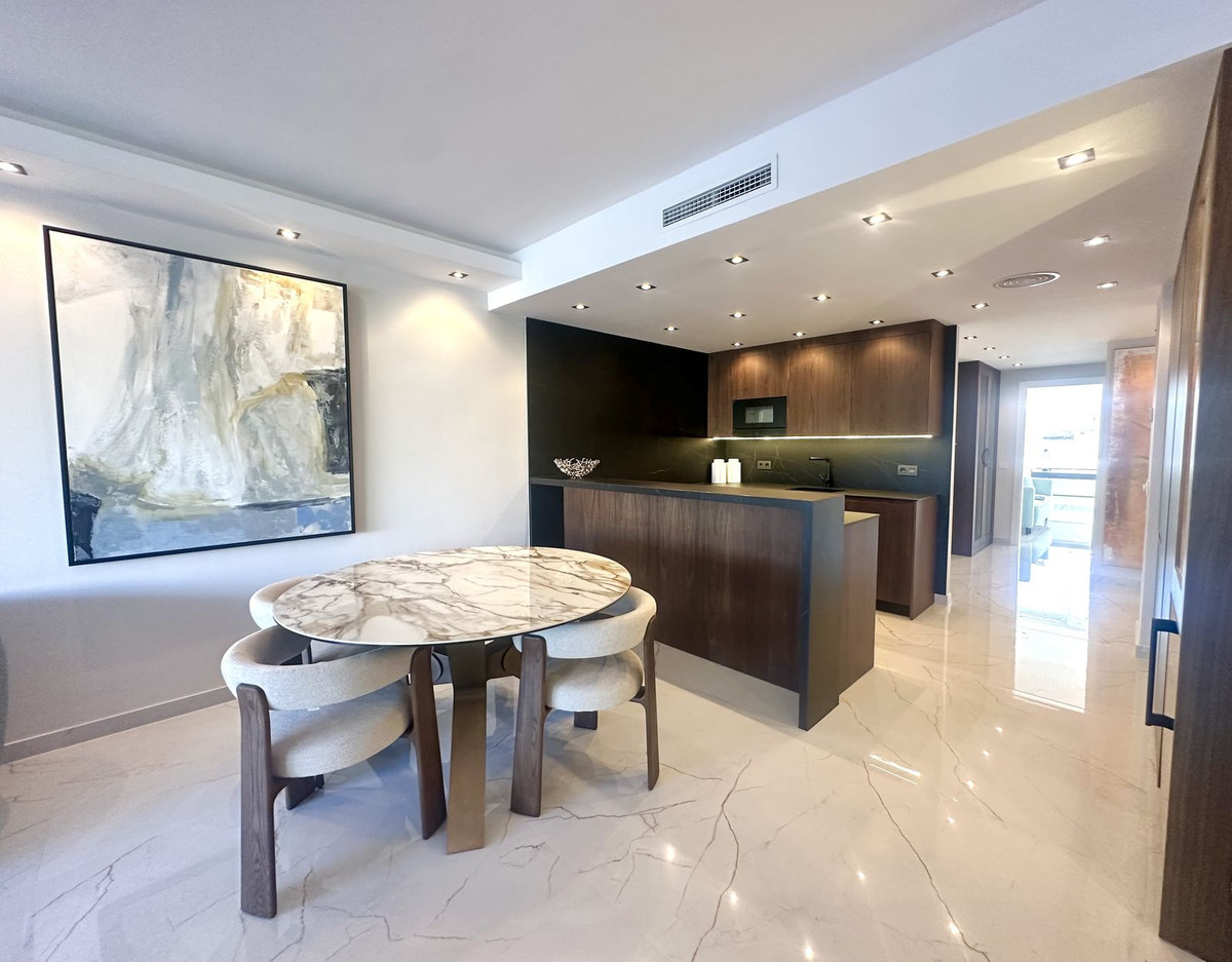 216a819e2df9931bd2f7f3412331d9d2 - 10