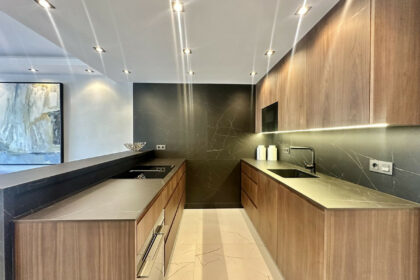 216a819e2df9931bd2f7f3412331d9d2 - 11