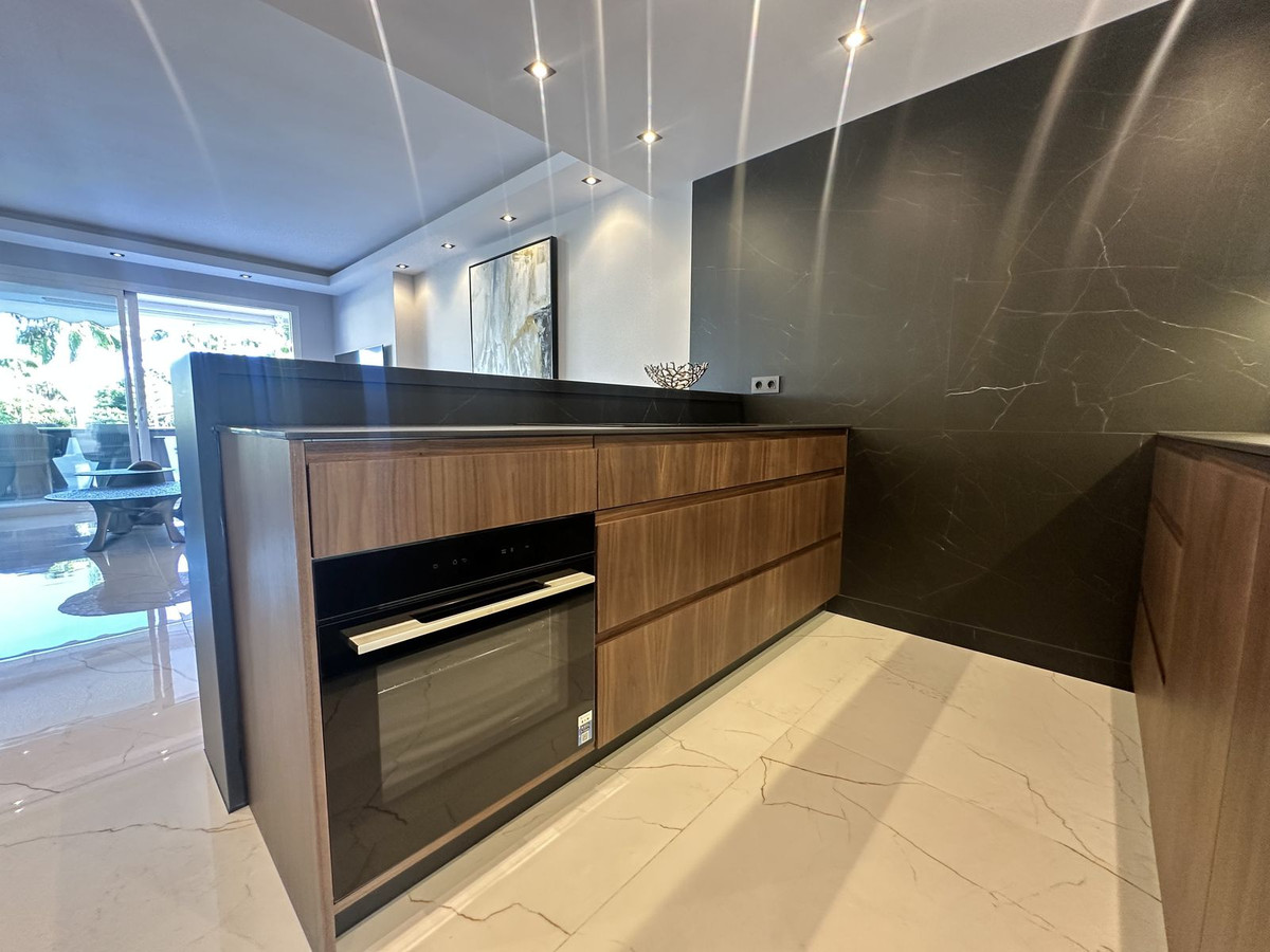 216a819e2df9931bd2f7f3412331d9d2 - 15