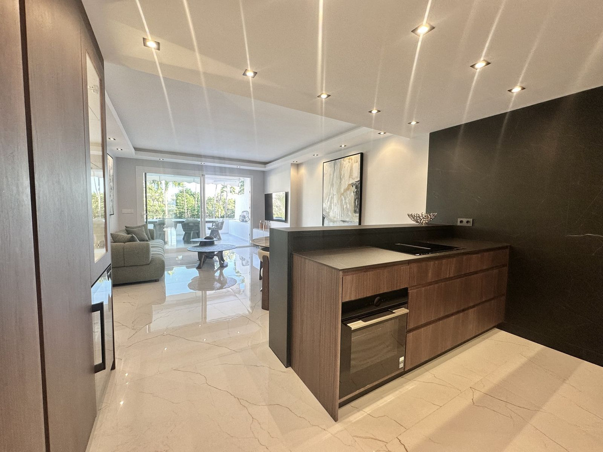 216a819e2df9931bd2f7f3412331d9d2 - 18