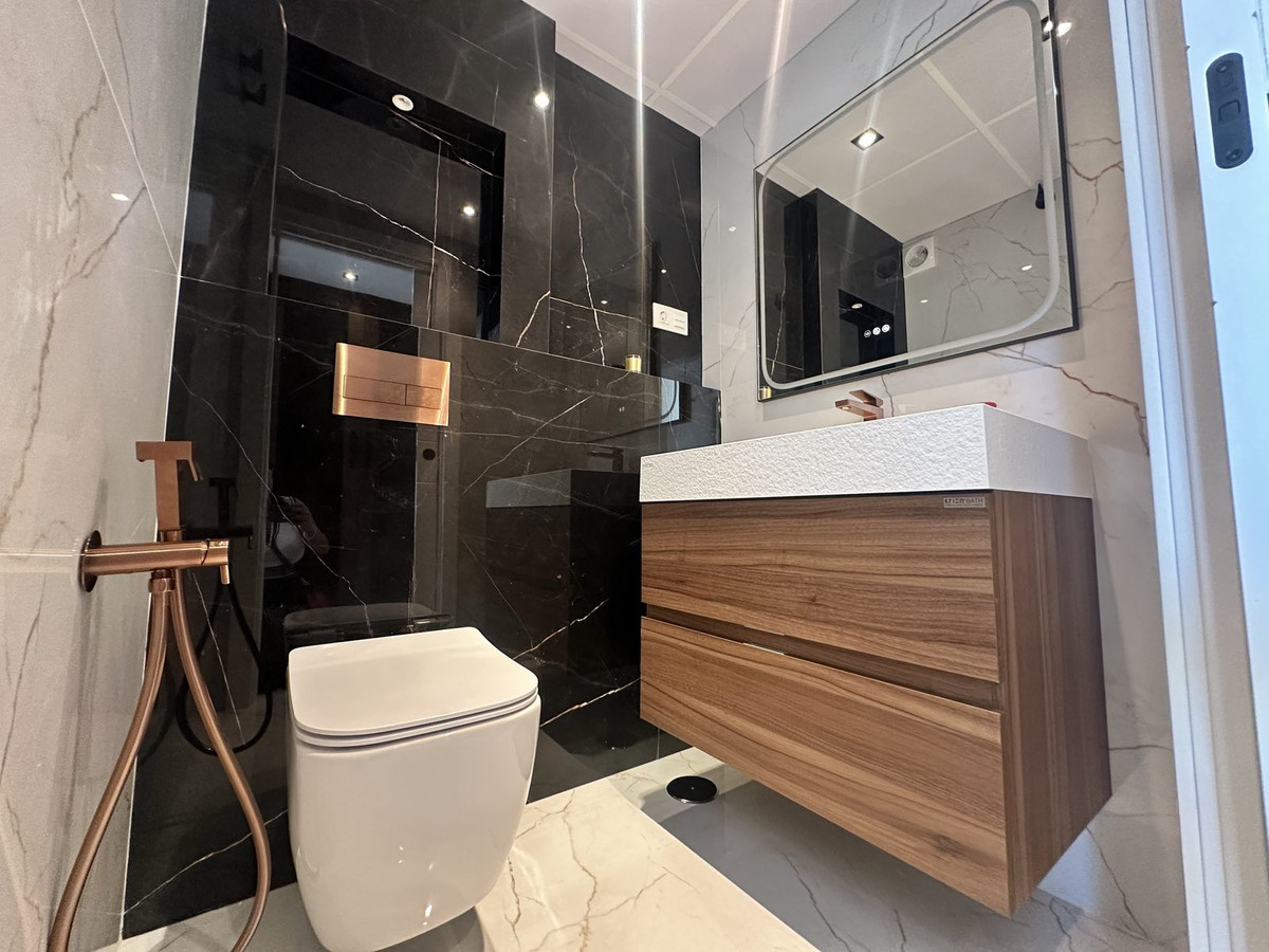 216a819e2df9931bd2f7f3412331d9d2 - 20