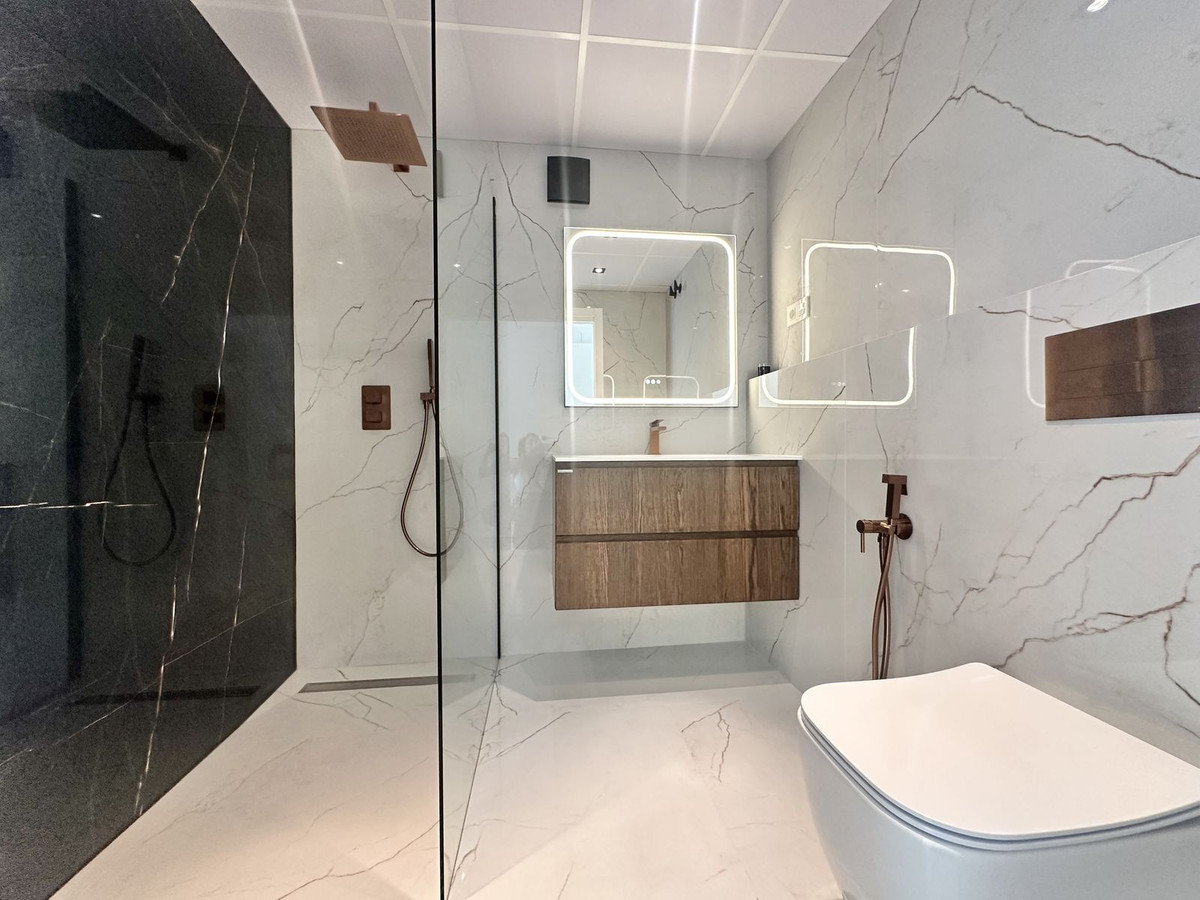 216a819e2df9931bd2f7f3412331d9d2 - 31