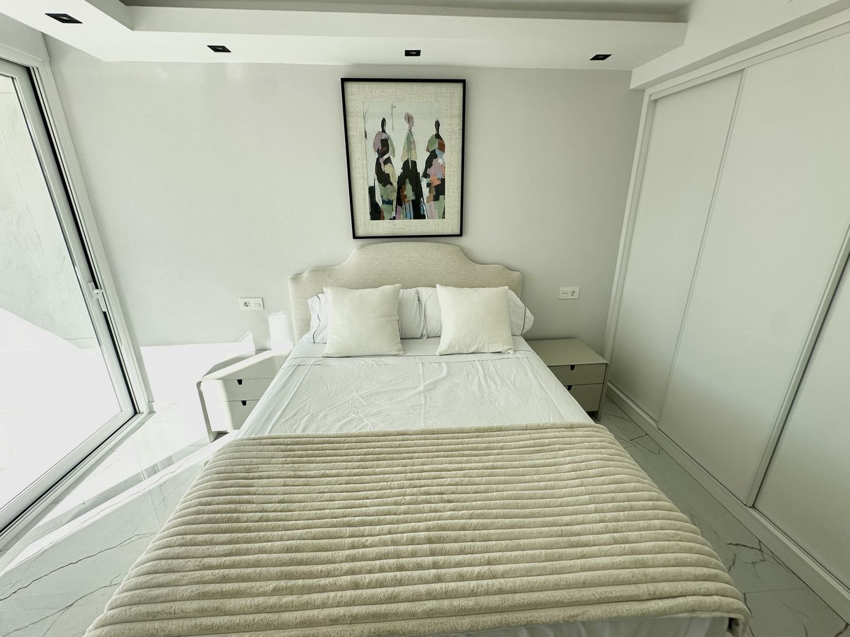 216a819e2df9931bd2f7f3412331d9d2 - 34