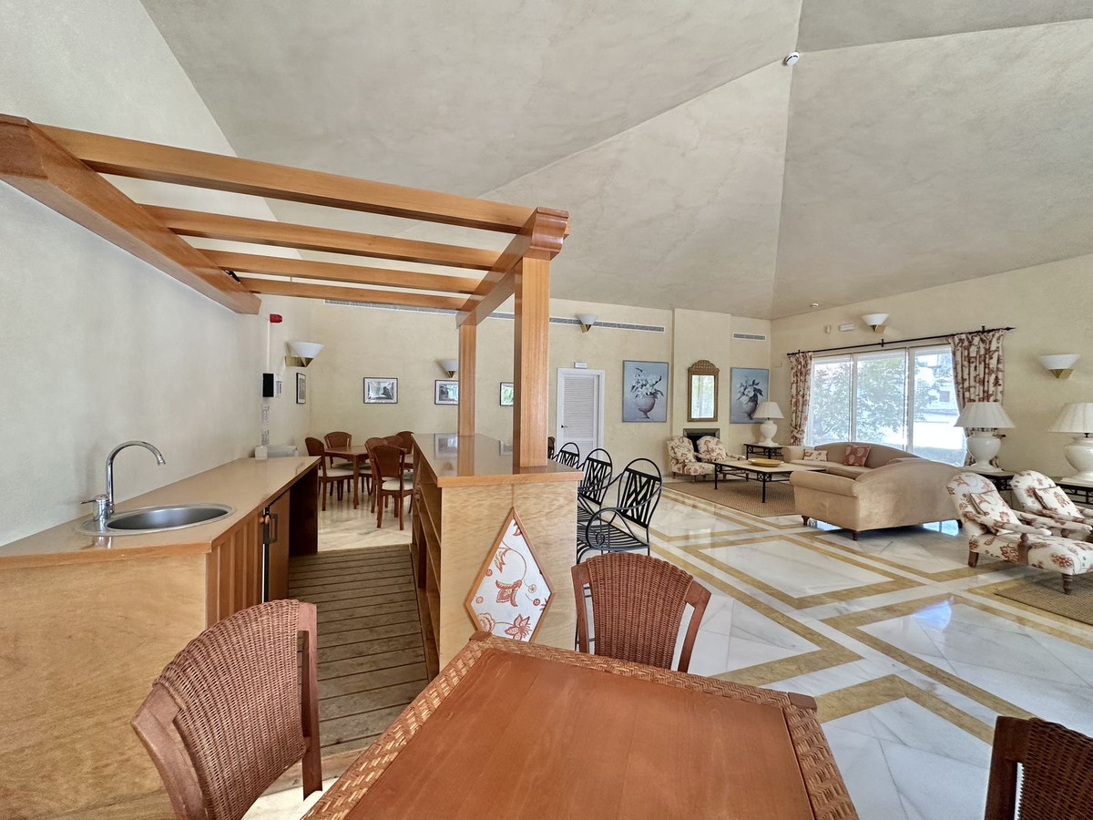 216a819e2df9931bd2f7f3412331d9d2 - 52