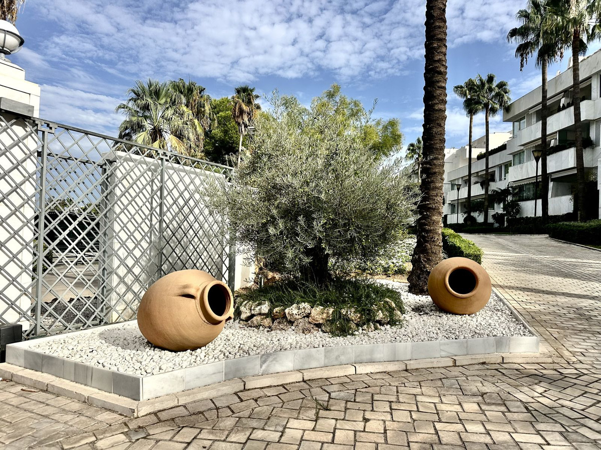 216a819e2df9931bd2f7f3412331d9d2 - 63