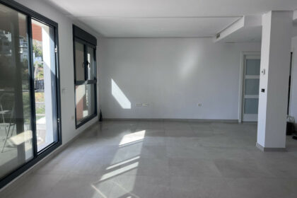 218fc19c4b8d3f9c49f342c012e6b65d - 4