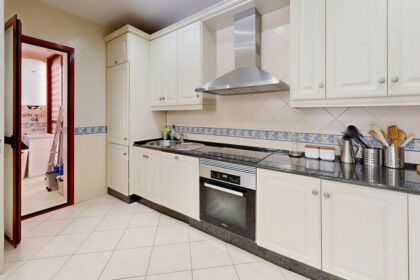 224fa3995910cc6e8f6017f30e27b25c - 13