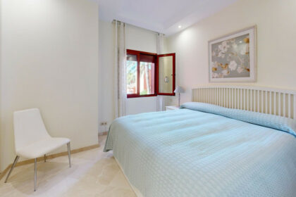 224fa3995910cc6e8f6017f30e27b25c - 18