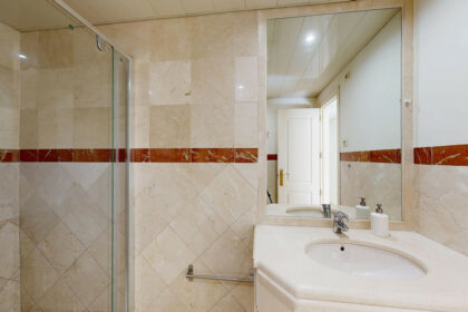 224fa3995910cc6e8f6017f30e27b25c - 21