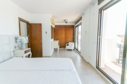 2314cdf3d39df0e04dab8c6d720d81b8 - 14