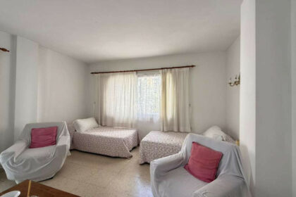 234a90b879f83078efbf2e69786dc32a - 11