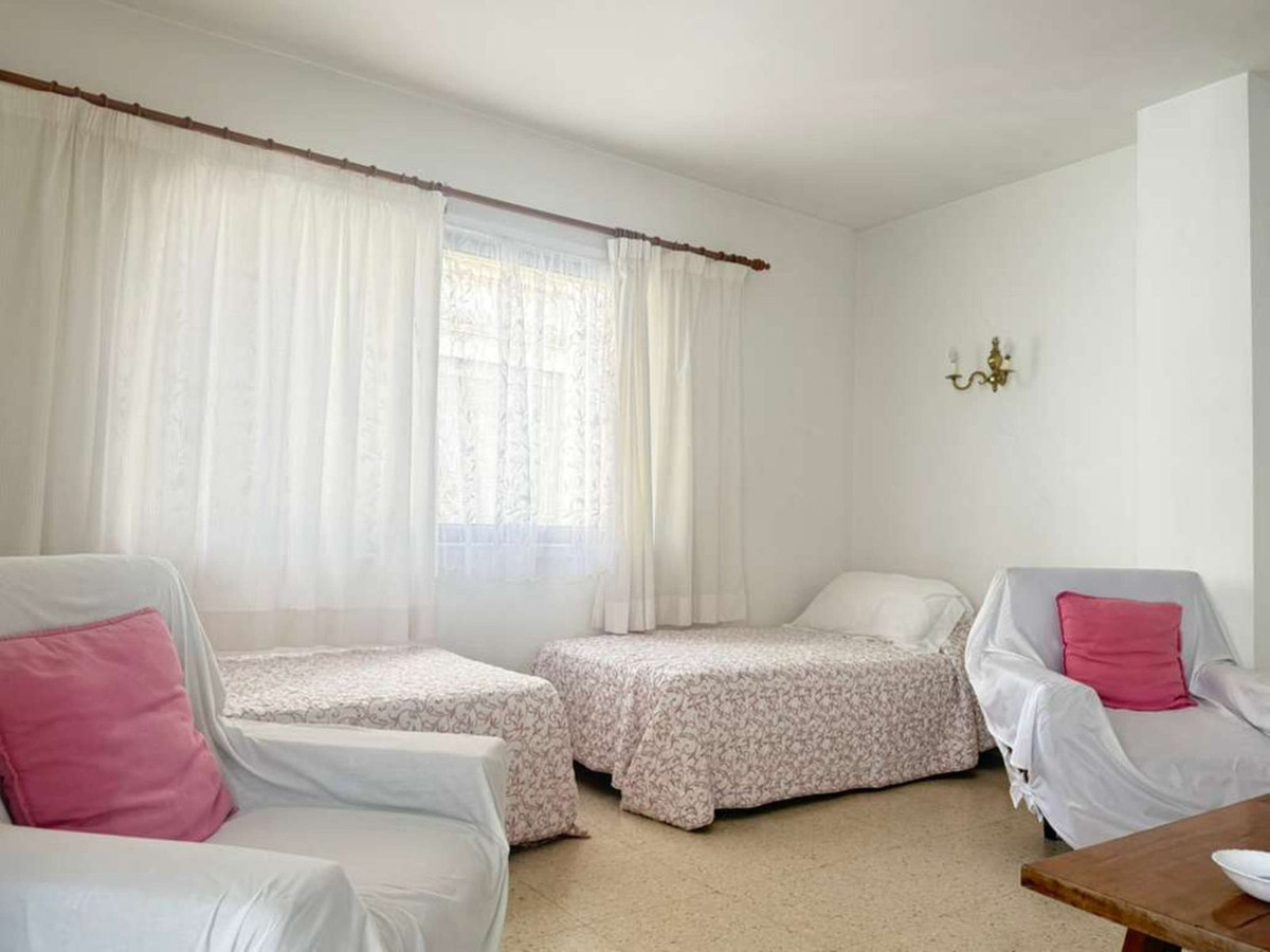 234a90b879f83078efbf2e69786dc32a - 9