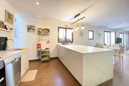 2379f8674deff8e9a27d78475151803d - 11