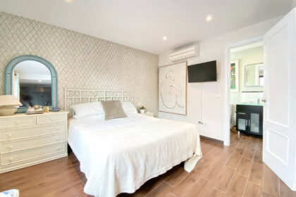 2379f8674deff8e9a27d78475151803d - 18