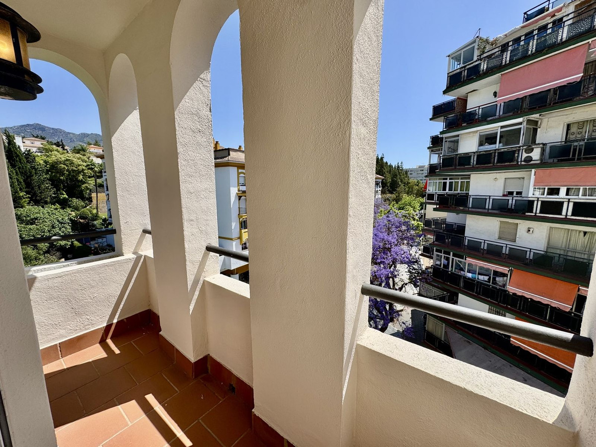 23b919eb028fd78418a6bbccfd41c57a - 14