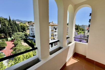 23b919eb028fd78418a6bbccfd41c57a - 15