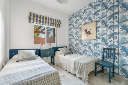 23cc172b20255f379fc1600d3e58523f - 11