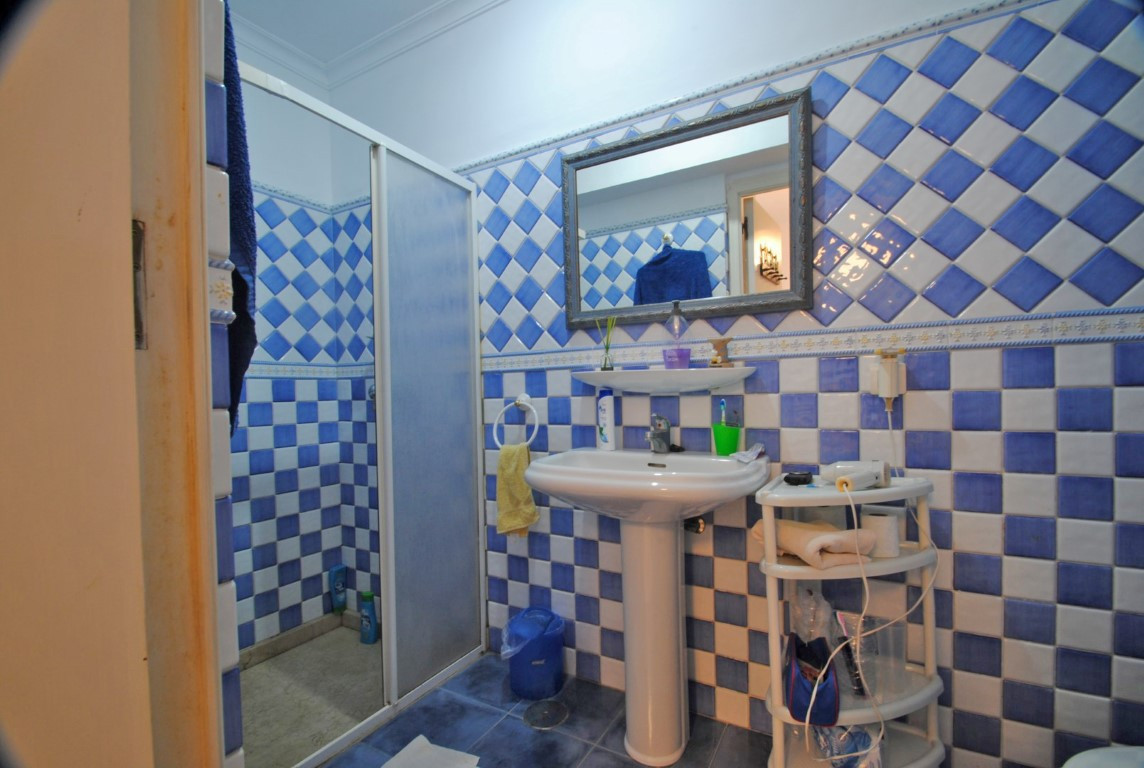 24f18dab6fd1fbf78a7958d7c2980048 - 13