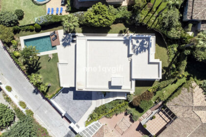 251eeb6e3675fa9dc5552fc7f30e6cf3 - 35