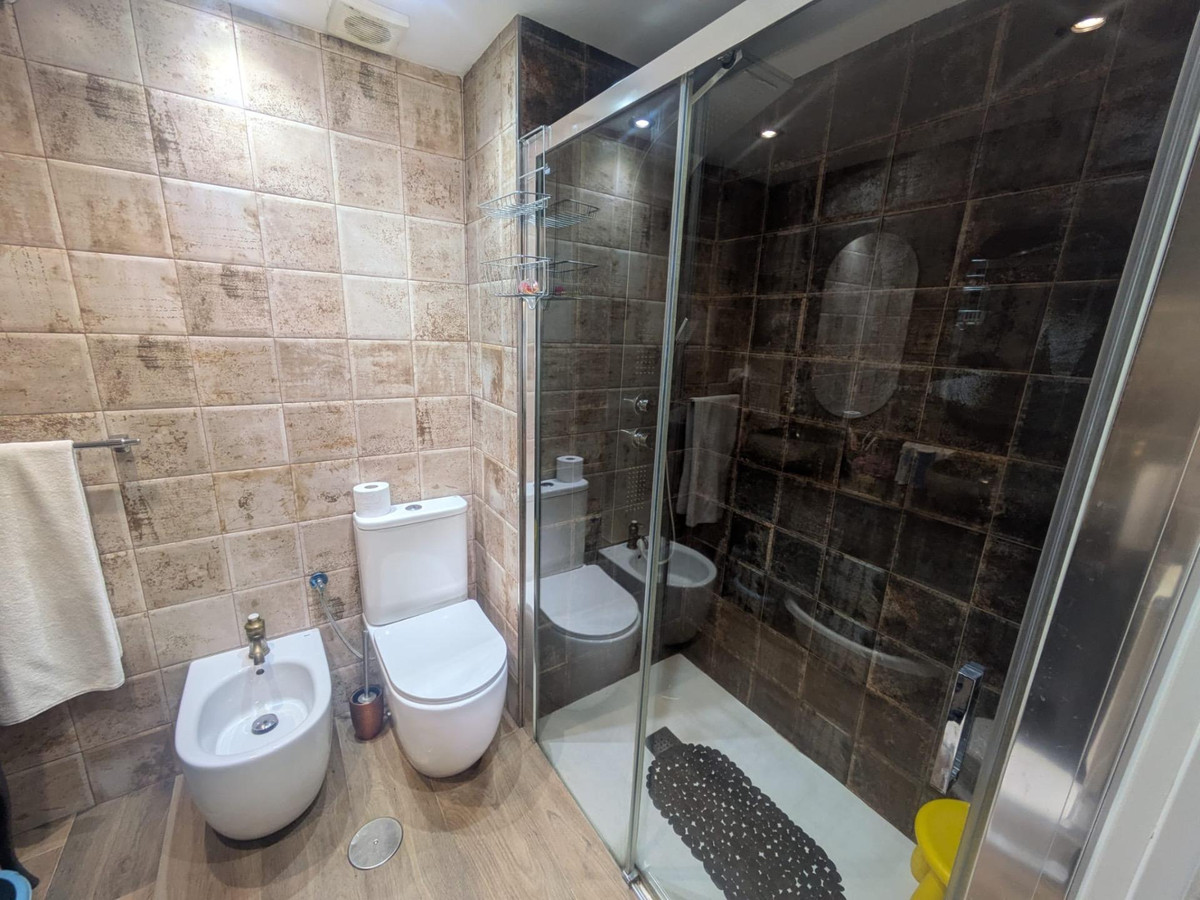 254b9e3723752479c52473867521c830 - 12