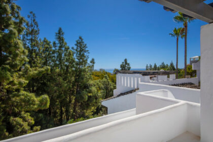 2592a945a9c6d0dfbcd8d5f7a9548e30 - 1