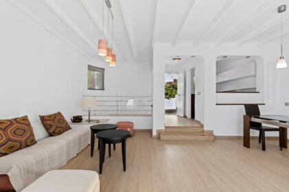 2592a945a9c6d0dfbcd8d5f7a9548e30 - 13