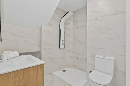 2592a945a9c6d0dfbcd8d5f7a9548e30 - 23