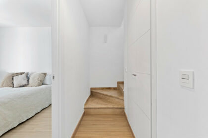 2592a945a9c6d0dfbcd8d5f7a9548e30 - 24