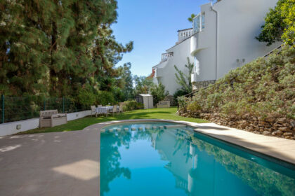 2592a945a9c6d0dfbcd8d5f7a9548e30 - 29