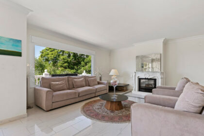 260cc8b086a1280572fa3b611301e54a - 14