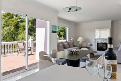 260cc8b086a1280572fa3b611301e54a - 18