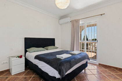 260cc8b086a1280572fa3b611301e54a - 31