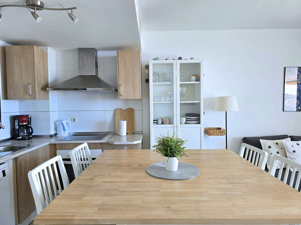 262d24a544363ef11d3711e18ee2394c - 12