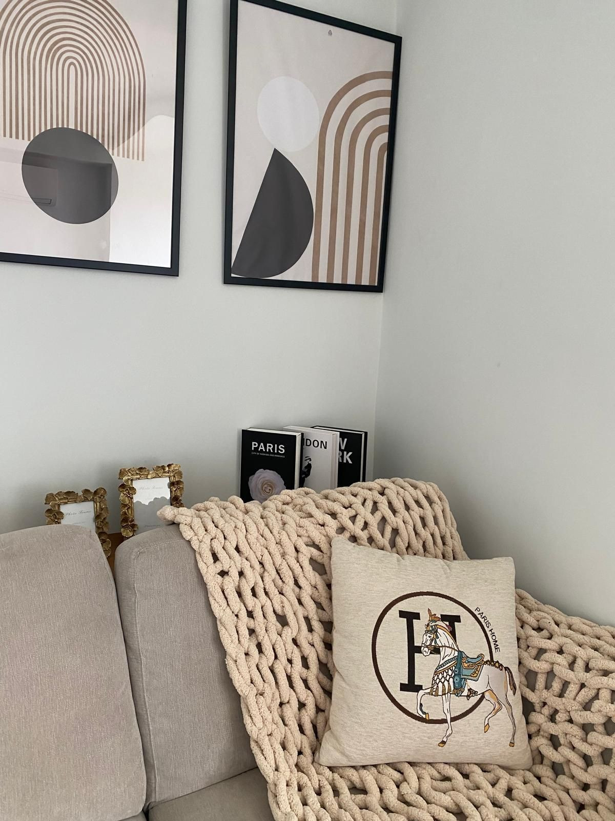 26eb24fdca342437335849adc563012c - 8